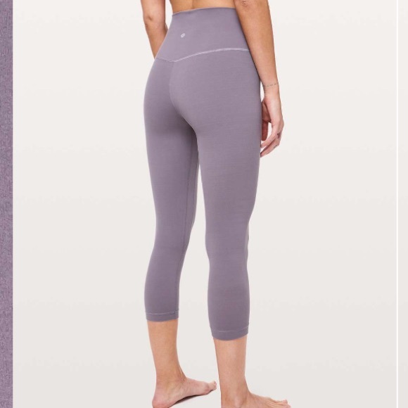 🍋Lululemon Align Crop🍋 - Picture 1 of 6